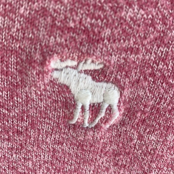 Abercrombie and Fitch Pink T-Shirt - Picture 2 of 3